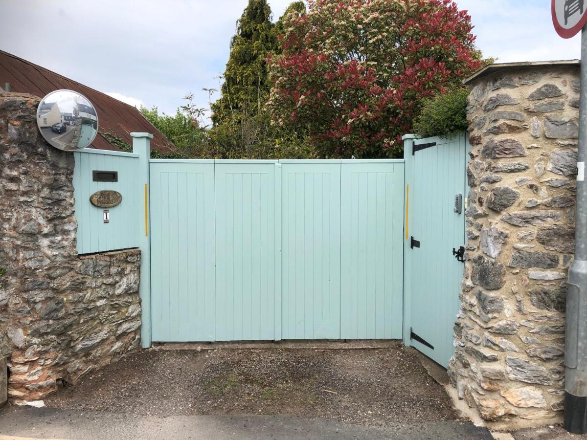 Frog Palace - Secure Parking-Outside Area-Topsham-Exeter-Beach-Chiefs-Wifi מראה חיצוני תמונה